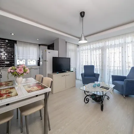 Refreshing Apartment In Kepez, Antalya Apartmán